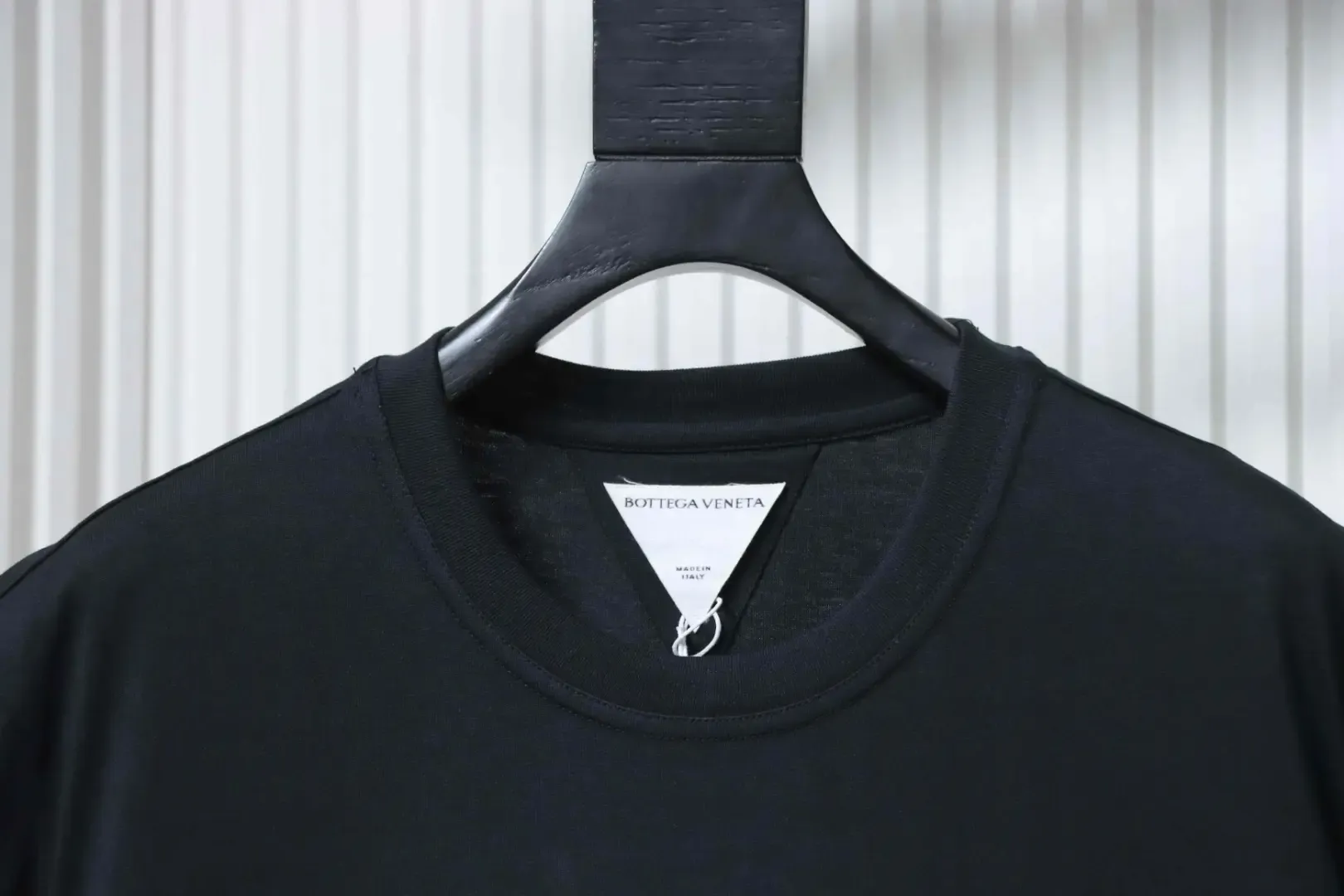 B.V. Short Sleeved Shirt With Rabbit Pattern - Image 5