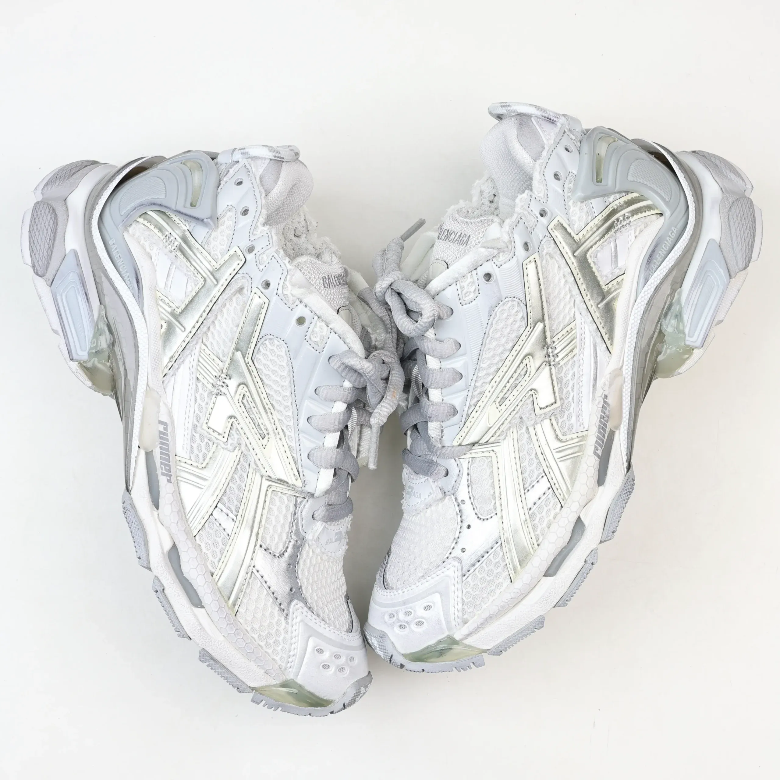 Balenciaga Runner Low-Top Sneakers White - Image 7