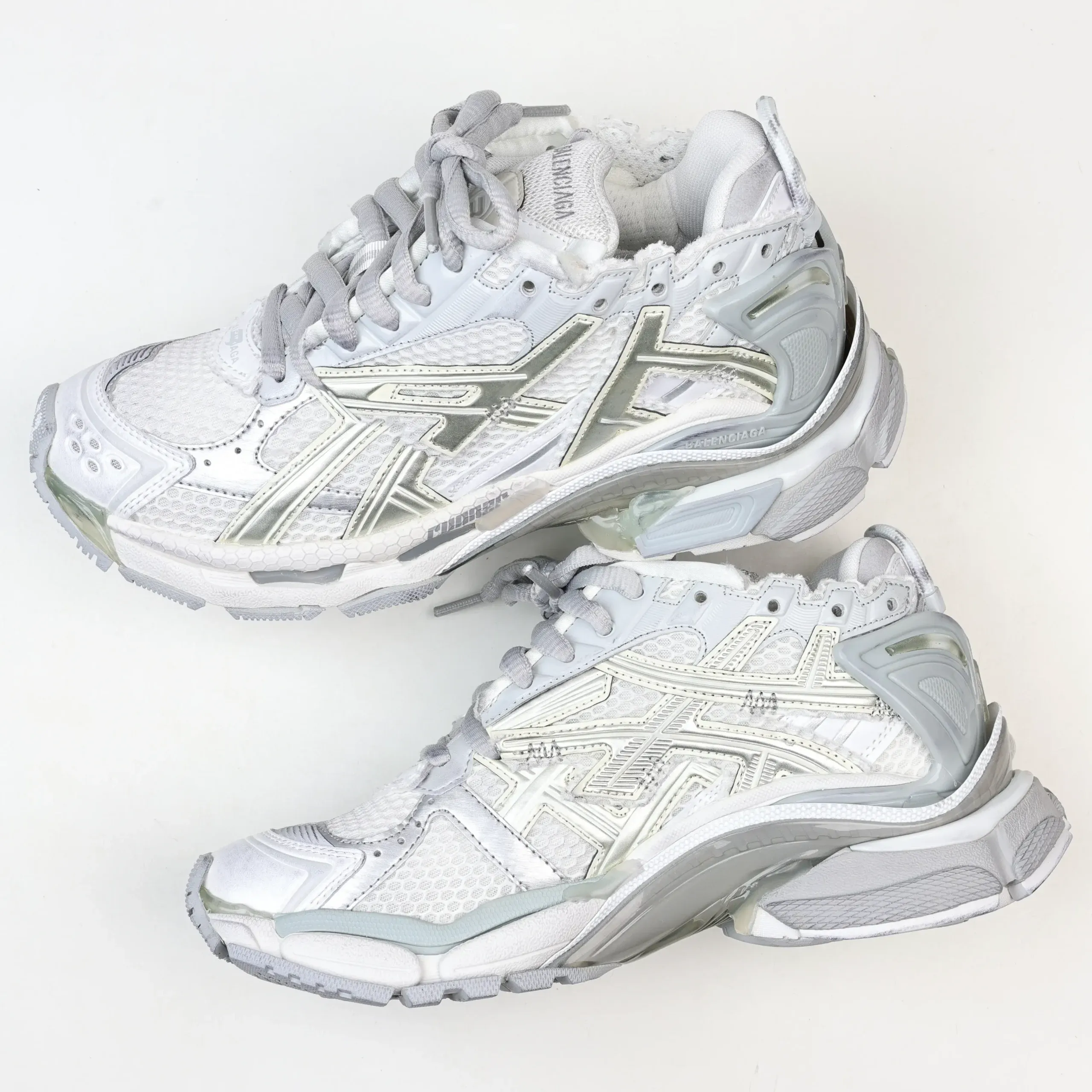 Balenciaga Runner Low-Top Sneakers White - Image 9