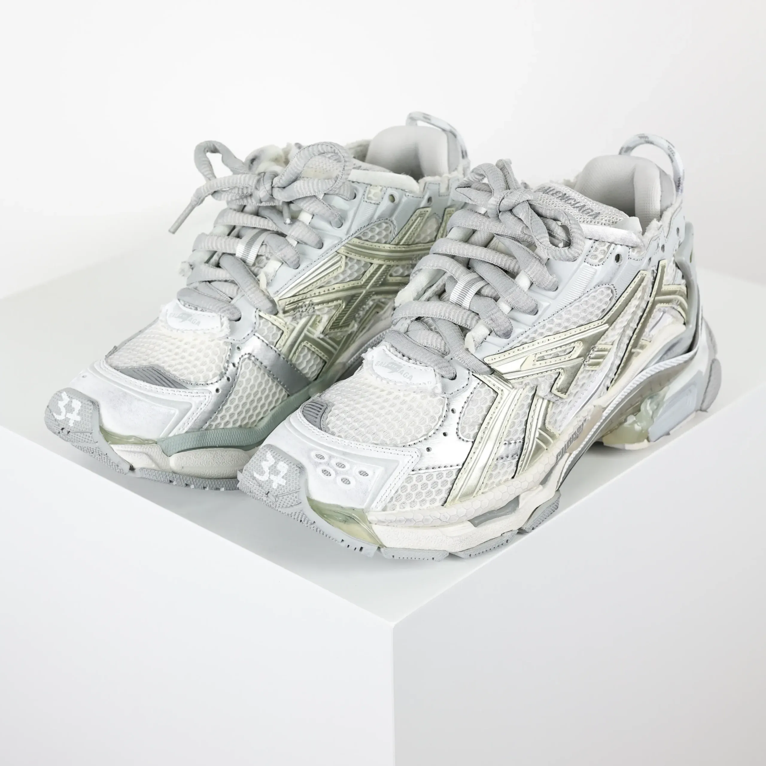 Balenciaga Runner Low-Top Sneakers White