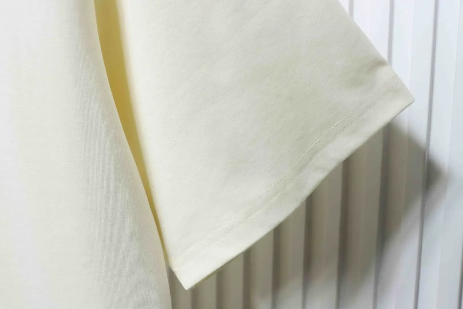 LU Short-Sleeved Top With Small Blue Floral And Letter Embroidery - Image 6