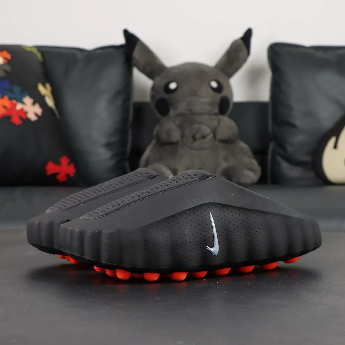 Nike Mind 001 High-Tech Foot Massage Slippers Black - etkick reps