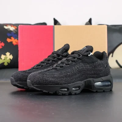 Levi’s x Nike Air Max 95 Black and Anthracite - etkick reps