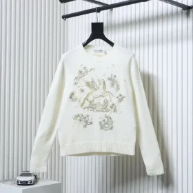 Pegasus embroidered cashmere knit sweater