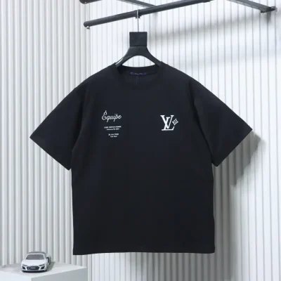 Pharrell Williams’ erstes limitiertes bedrucktes Kurzarm-T-Shirt - etkick reps