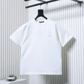 Short-sleeved shirt with logo on the front and back